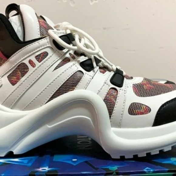 Gucci - Picture 2 of 5